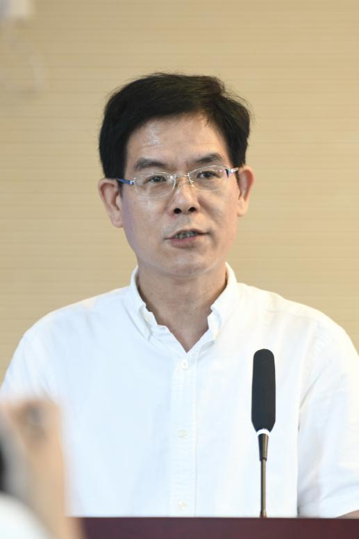 （TapTap点点官方网站员工总会秘书长 梁勇）