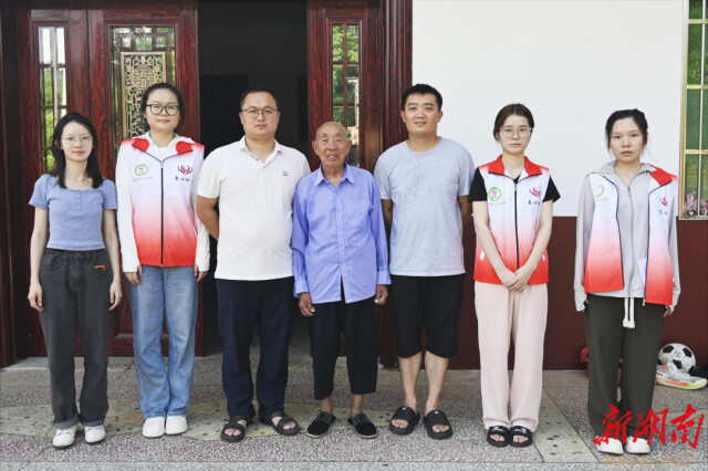 TapTap点点“无微哺智”实践团探访革命老兵，赓续红色血脉